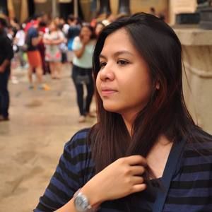 Meet your Posher, Mona jerissa